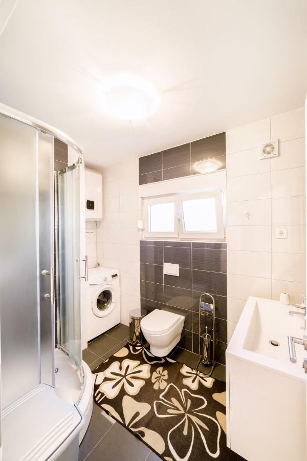 Vila Vodice * Vodice